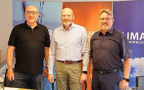 V.l.n.r.: Norbert Schmitz, Geschäftsführer Technik des Fachverbandes, der frisch gewählte Landesfachgruppenleiter Torsten Finke (Innung Bielefeld) und der scheidende Vorsitzende Dieter Jansen (Innung Mönchengladbach)